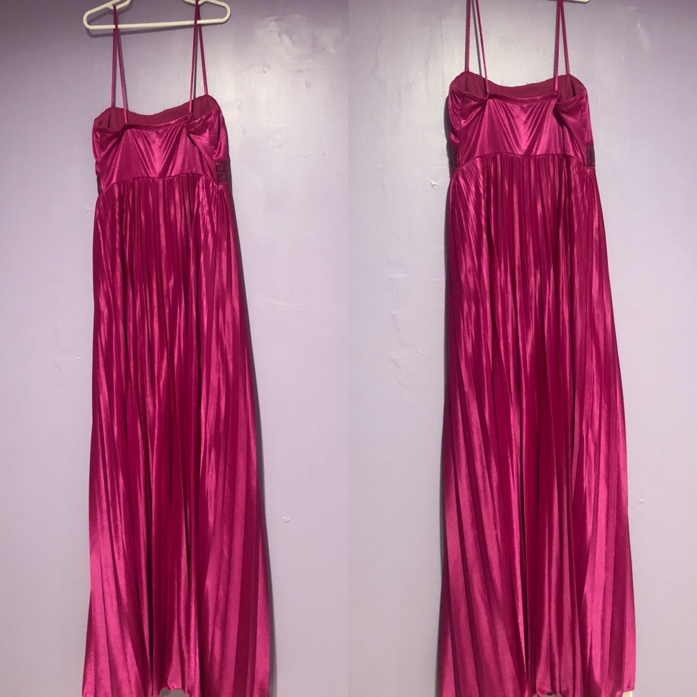 Formal Dress - Picture 2 of 3